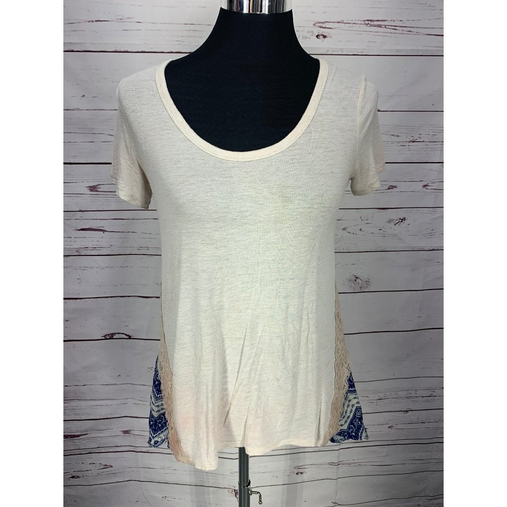 AMERICAN dream Medium paisley blouse white blue short sleeve